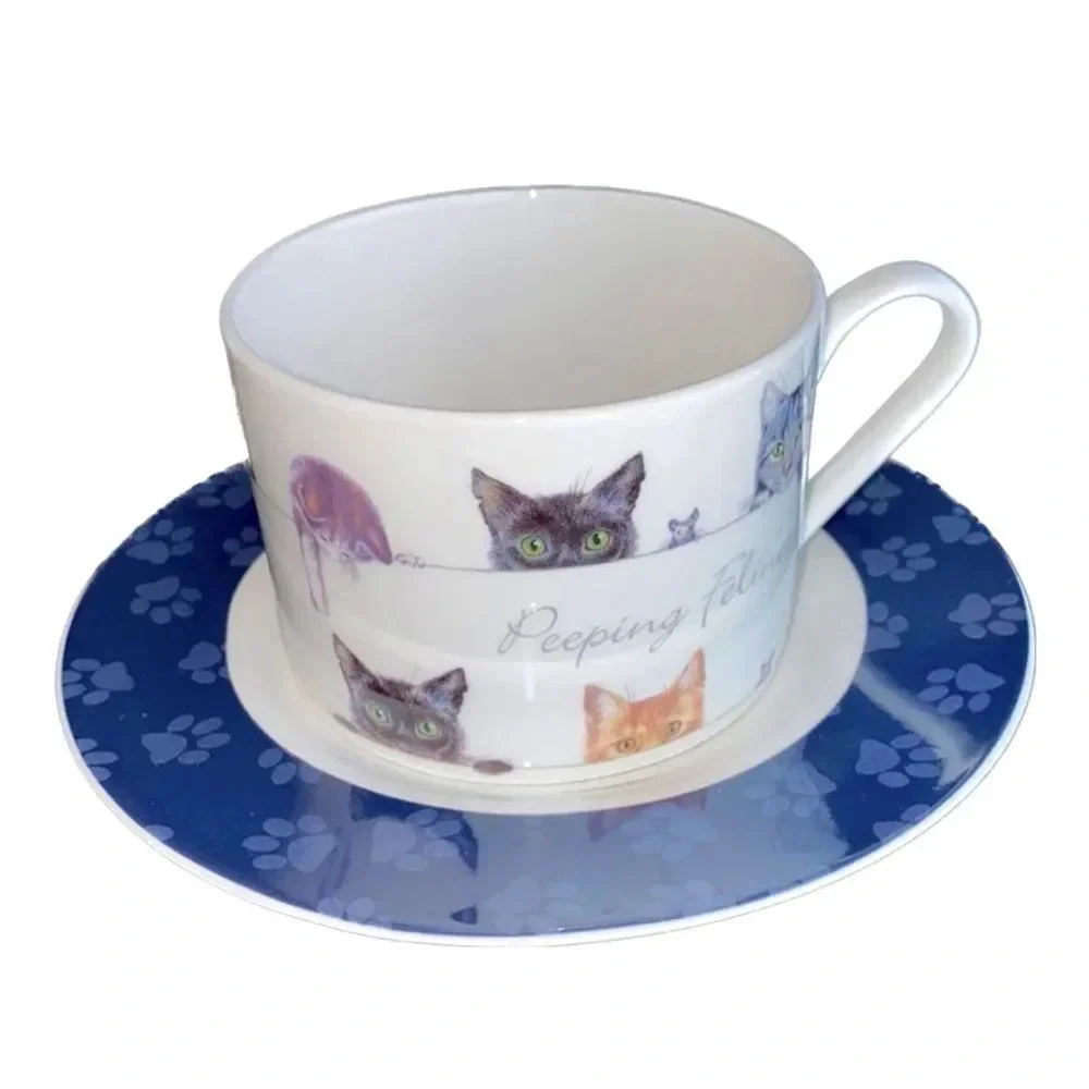 Cat lovers👆Ashdene Peeping Felines cup & saucer